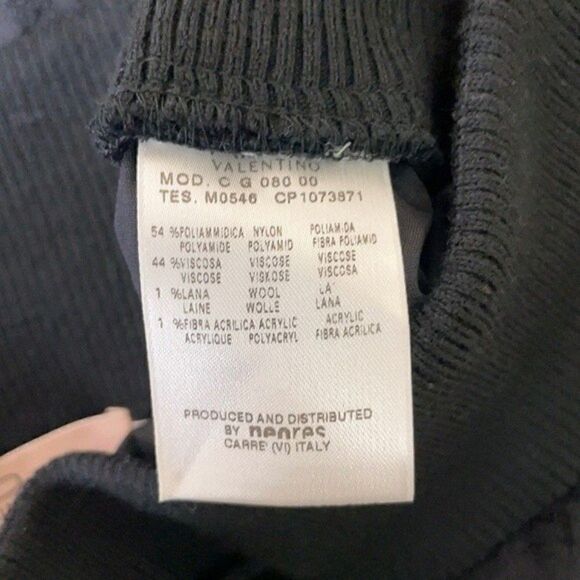 2 for $30 RED VALENTINO Black Lace Skirt - Picture 8 of 9